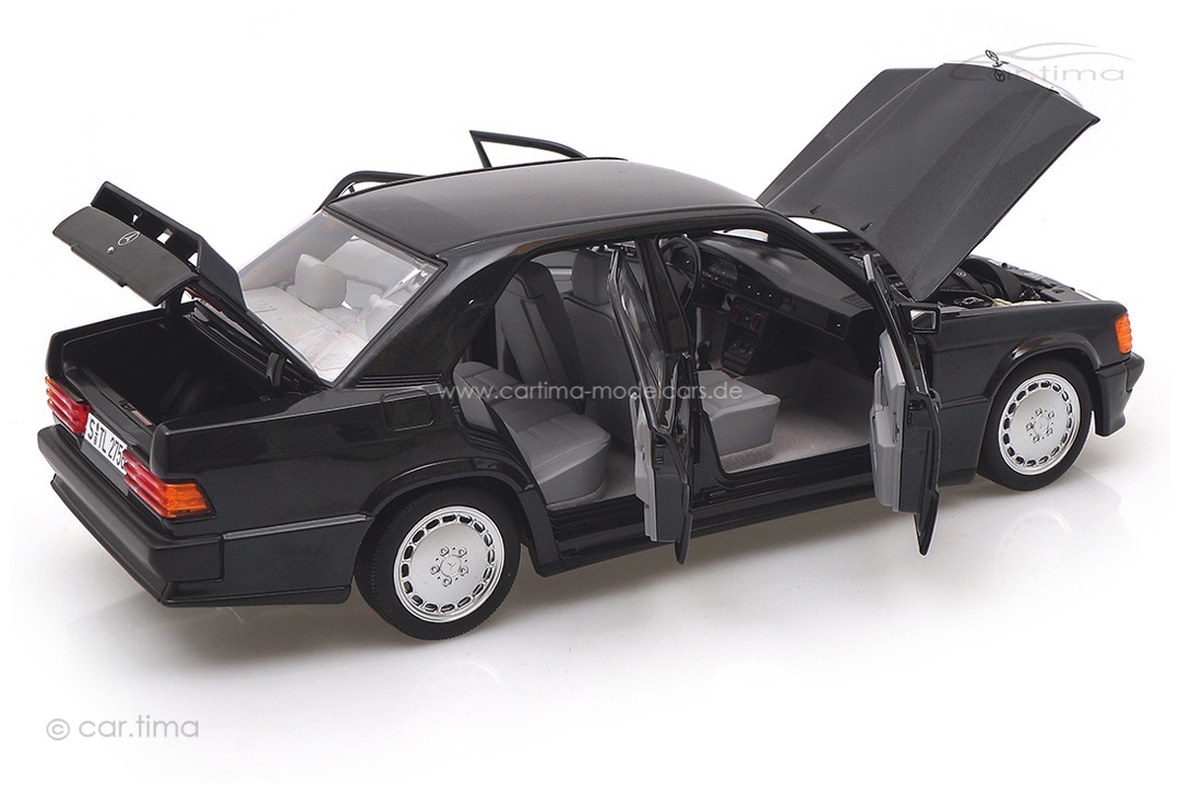 Mercedes-Benz 190E 2.3 16V 1984 schwarz met. Norev 1:18 183830 Mercedes-Benz 190E 2.3 16V 1984 schwarz met. Norev 1:18 183830