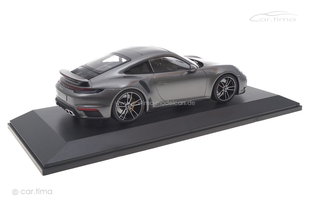 Porsche 911 (992) Turbo S Achatgrau Minichamps 1:18 155069072 Porsche 911 (992) Turbo S Achatgrau Minichamps 1:18 155069072