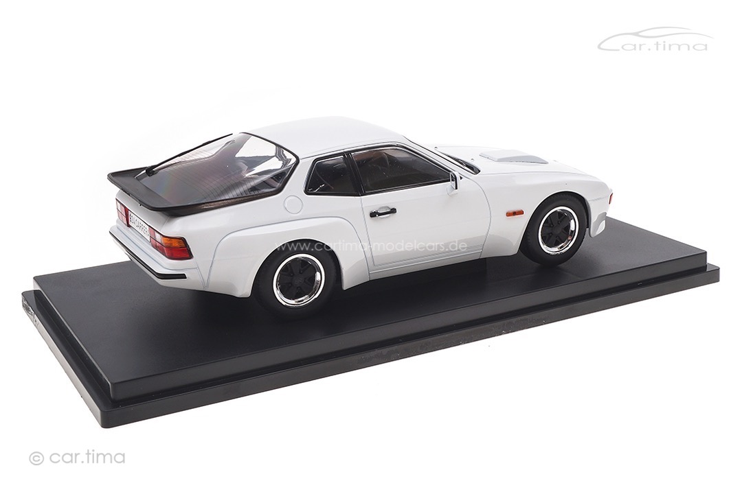 Porsche 924 Carrera GT 1981 Alpinweiß MCG 1:18 MCG18197 Porsche 924 Carrera GT 1981 Alpinweiß MCG 1:18 MCG18197