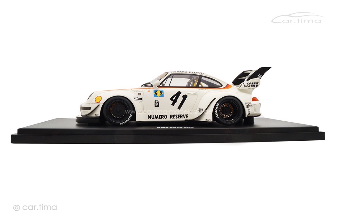 RWB Bodykit Kato San auf Basis Porsche 911 (993) weiß GT Spirit 1:18 GT451