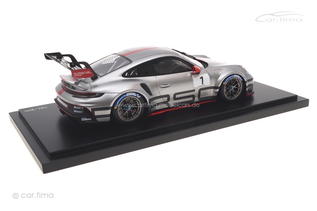 Porsche 911 (992) GT3 Cup Racing Experience Edition GT-Silber/rot Spark 1:18 WAP0211500NGTC Porsche 911 (992) GT3 Cup Racing Experience Edition GT-Silber/rot Spark 1:18 WAP0211500NGTC