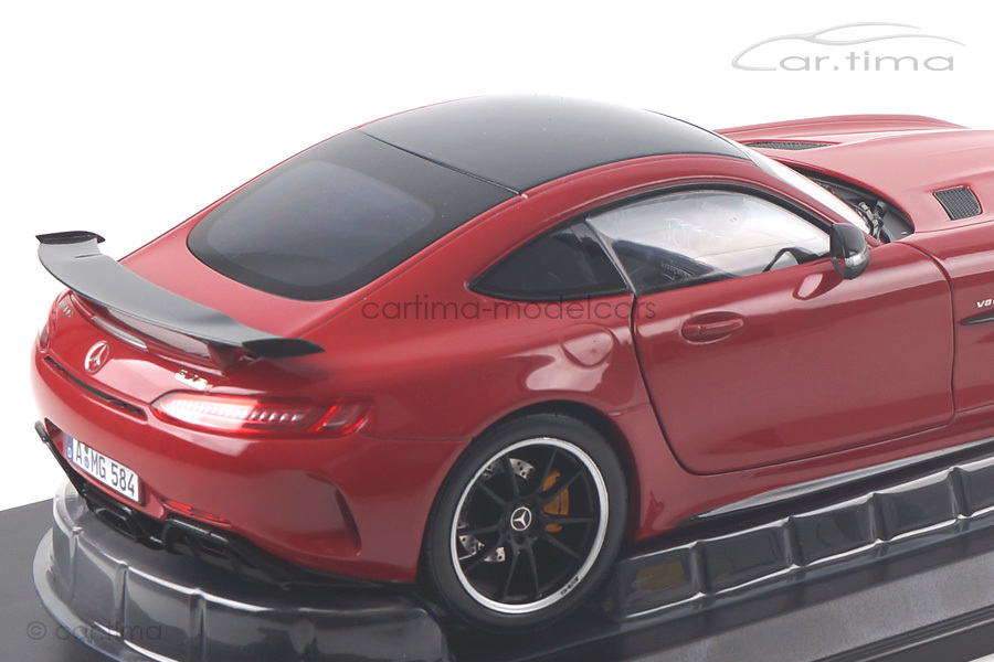 Mercedes-Benz AMG GT-R rot Norev 1:18 183452 Mercedes-Benz AMG GT-R rot Norev 1:18 183452
