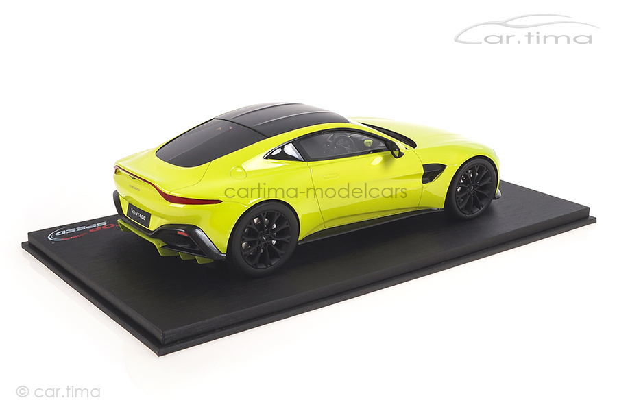 Aston Martin Vantage Lime Essence TopSpeed 1:18 TS0183 Aston Martin Vantage Lime Essence TopSpeed 1:18 TS0183