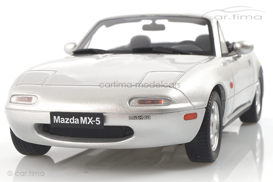 Mazda MX-5 Silverstone silber OttOmobile 1:18 OT321