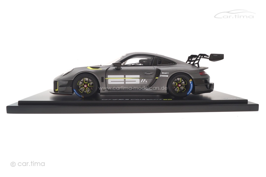 Porsche 911 GT2 RS Clubsport 25 "25 Jahre Manthey-Racing" 1:18 WAP0211510PGT2 Porsche 911 GT2 RS Clubsport 25 "25 Jahre Manthey-Racing" 1:18 WAP0211510PGT2