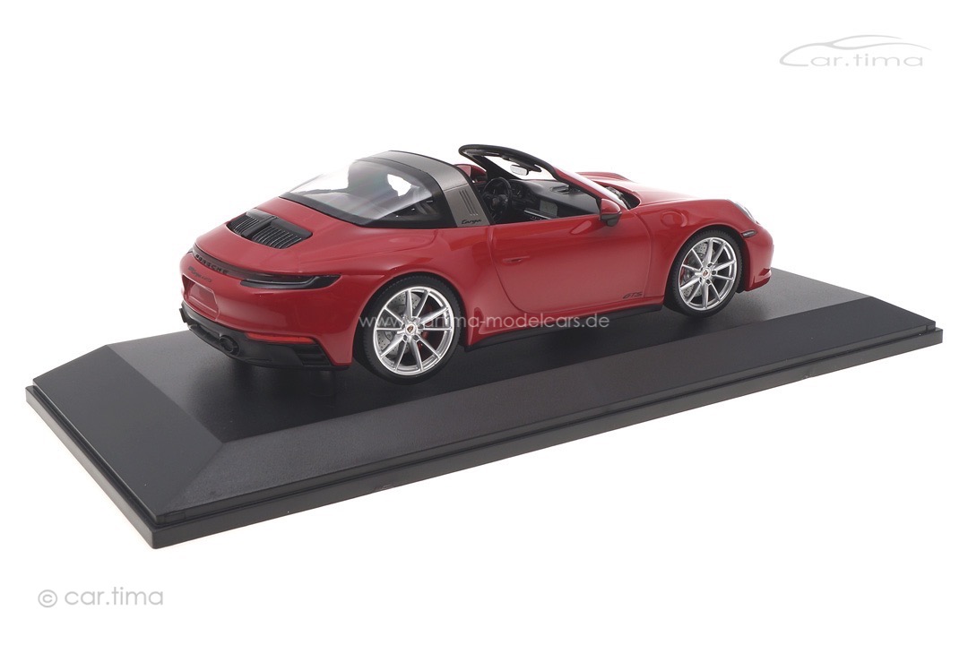 Porsche 911 (992) Targa 4 GTS Indischrot Minichamps 1:18 155061062 Porsche 911 (992) Targa 4 GTS Indischrot Minichamps 1:18 155061062