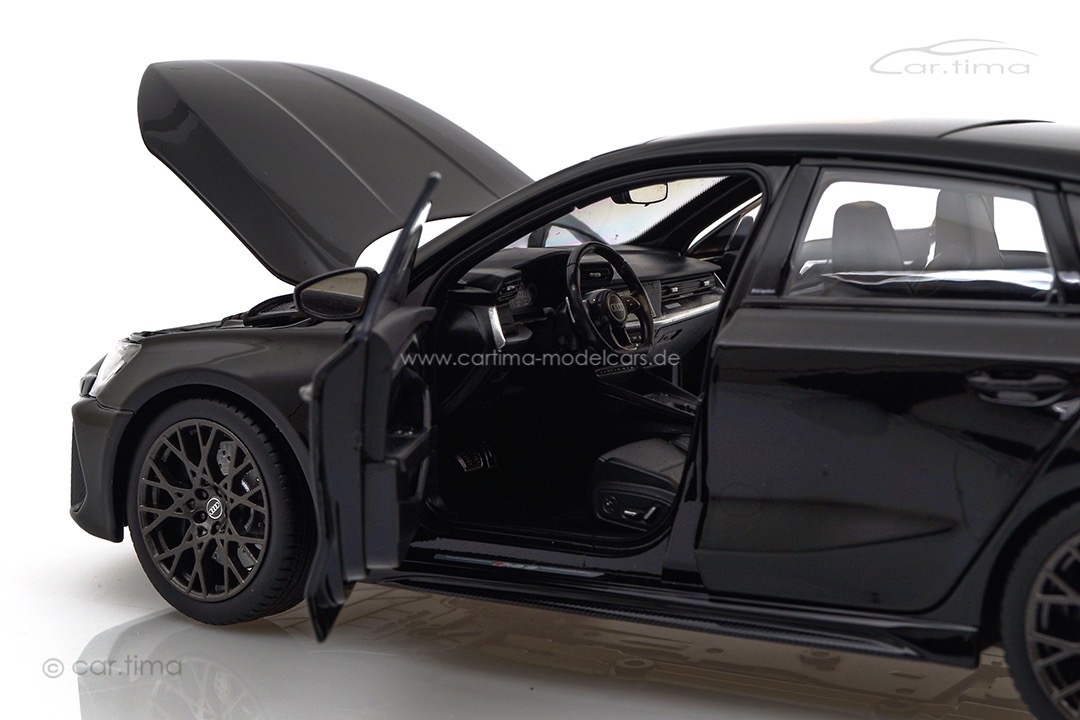 Audi RS3 2025 Myth Black met. Norev 1:18 188388