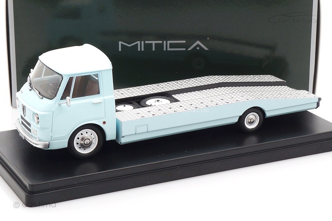 Alfa Romeo A12 Abschleppwagen hellblau Mitica 1:43 430082-D