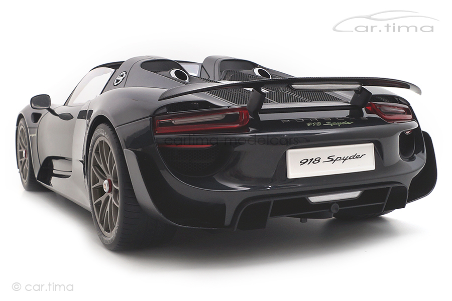 Porsche 918 Spyder Weissach Package schwarz AutoArt 1:12 12121 Porsche 918 Spyder Weissach Package schwarz AutoArt 1:12 12121
