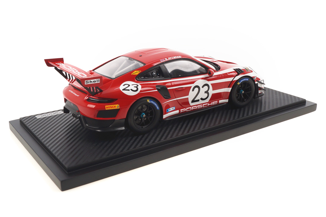 Porsche 911 GT2 RS Clubsport Salzburg Design Porsche Leipzig Spark 1:18 WAXL2100004