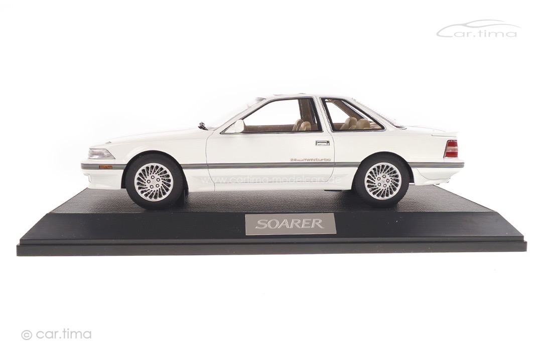 Toyota Soarer 2.0 GT-Twin Turbo L 1990 (GZ20) Super white Hobby Japan 1:18 HJ1801EW