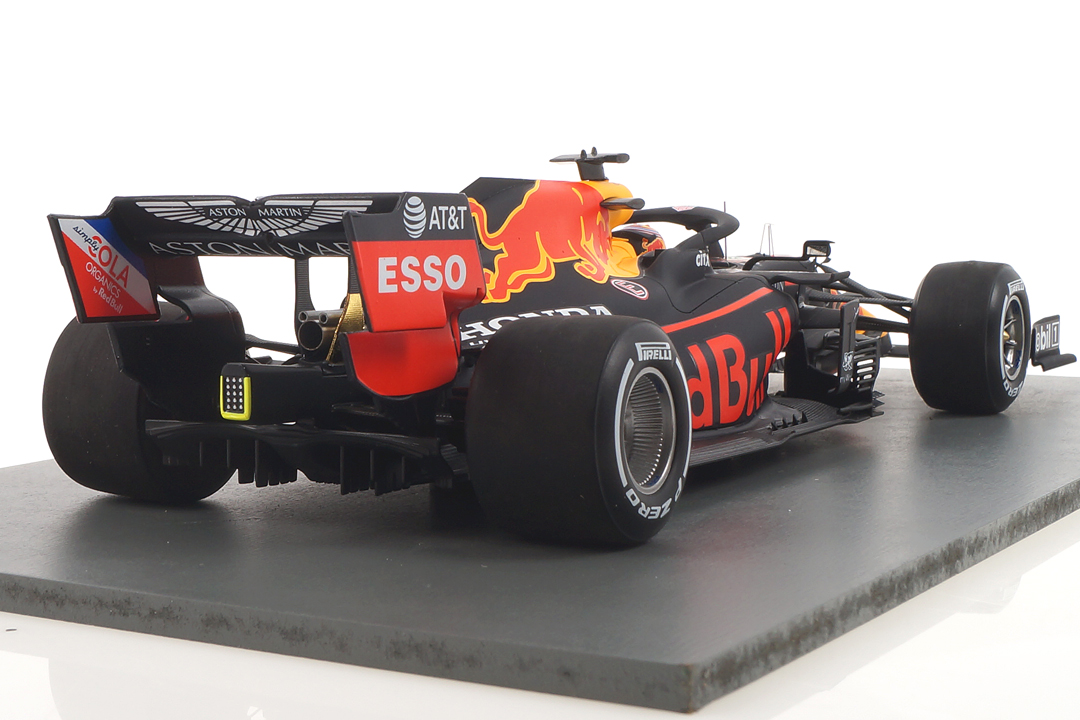 Aston Martin Red Bull Racing RB16 Test Barcelona 2020 Alexander Albon Spark 1:18 18S476 Aston Martin Red Bull Racing RB16 Test Barcelona 2020 Alexander Albon Spark 1:18 18S476