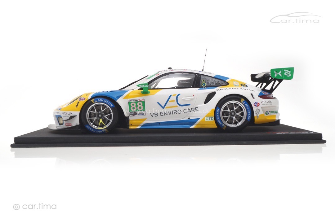 Porsche 911 GT3-R 24h Daytona 2021 Bamber/Ferriol/Legge/Nielsen TopSpeed 1:18 TS0323 Porsche 911 GT3-R 24h Daytona 2021 Bamber/Ferriol/Legge/Nielsen TopSpeed 1:18 TS0323