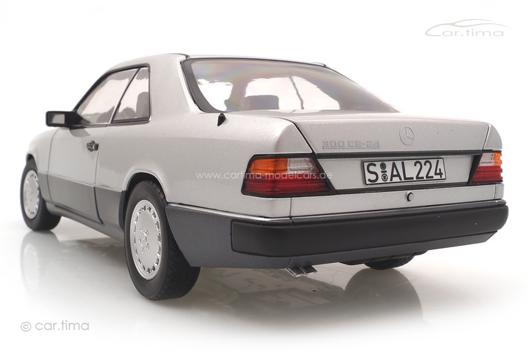 Mercedes-Benz 300 CE-24 Coupe silber (1990) Norev 1:18 183880