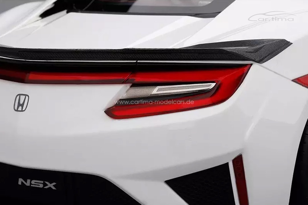 Honda NSX 130R White/Carbon Package TSM 1:12 TSM161213 Honda NSX 130R White/Carbon Package TSM 1:12 TSM161213