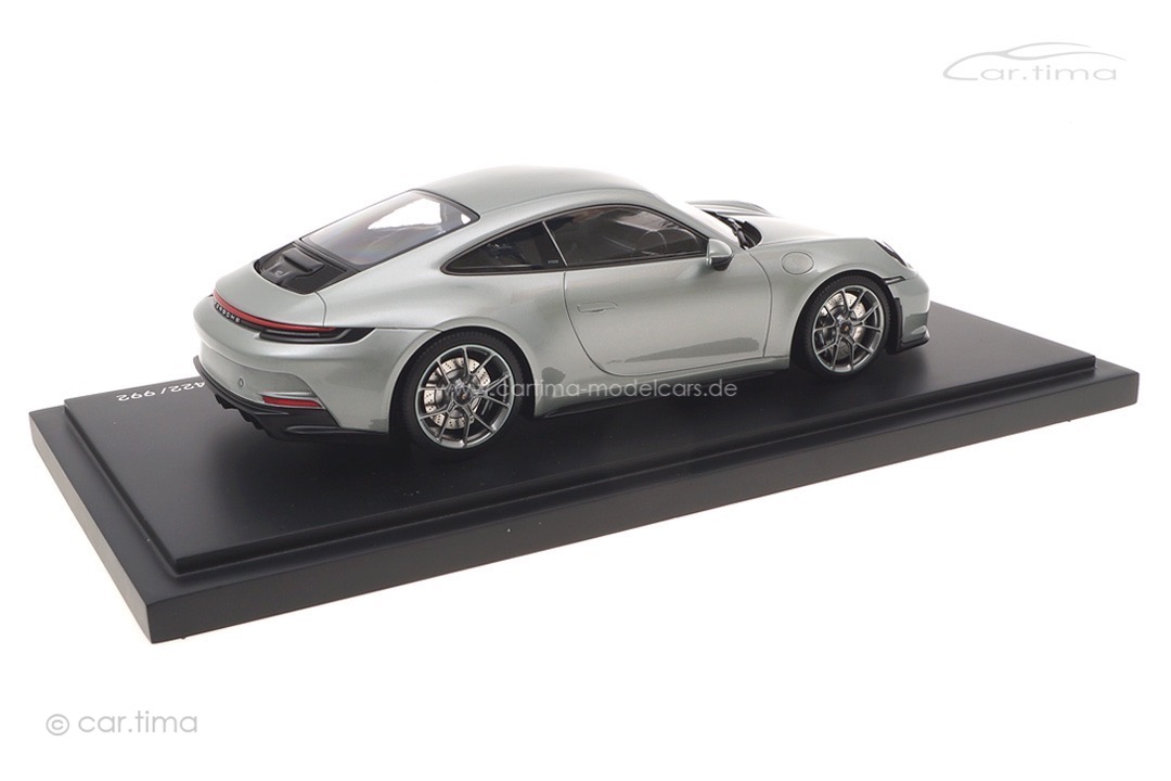 Porsche 911 (992) GT3 Touring 70 Years Porsche Australia Fischsilbergrau met. Minichamps 1:18 Porsche 911 (992) GT3 Touring 70 Years Porsche Australia Fischsilbergrau met. Minichamps 1:18