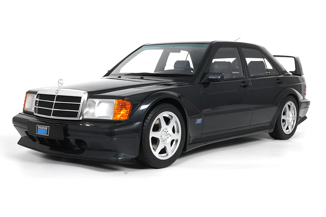 Mercedes-Benz 190E 2.5-16 Evolution II Blauschwarzmet. GT Spirit 1:8 GTS802801
