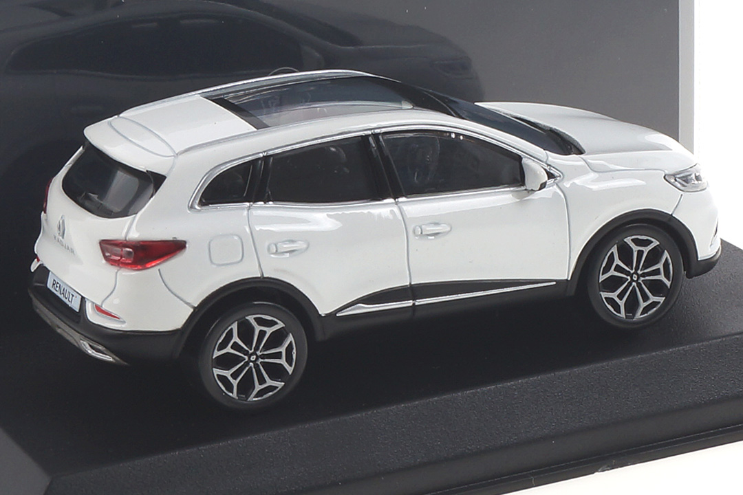 Renault Kadjar 2020 Pearl White Norev 1:43 517785 Renault Kadjar 2020 Pearl White Norev 1:43 517785