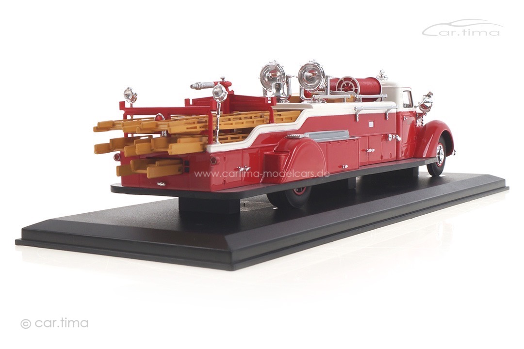 Diamond T City Service Ladder Truck rot/weiß autocult 1:43 12012 Diamond T City Service Ladder Truck rot/weiß autocult 1:43 12012