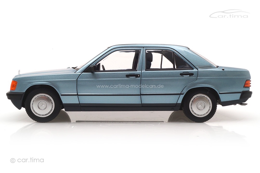 Mercedes-Benz 190E 1984 hellblau met. Norev 1:18 183828