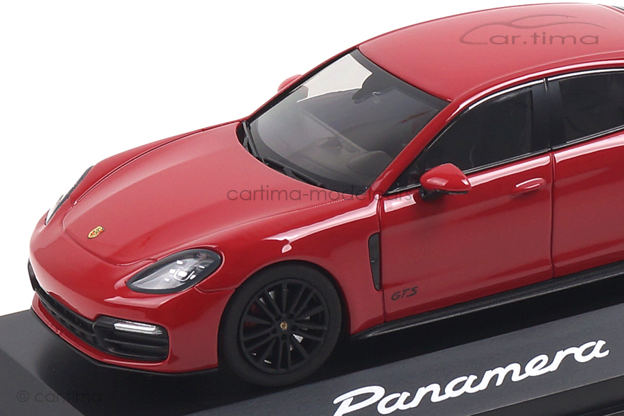 Porsche Panamera GTS Karminrot Herpa 1:43 WAP0207310J Porsche Panamera GTS Karminrot Herpa 1:43 WAP0207310J