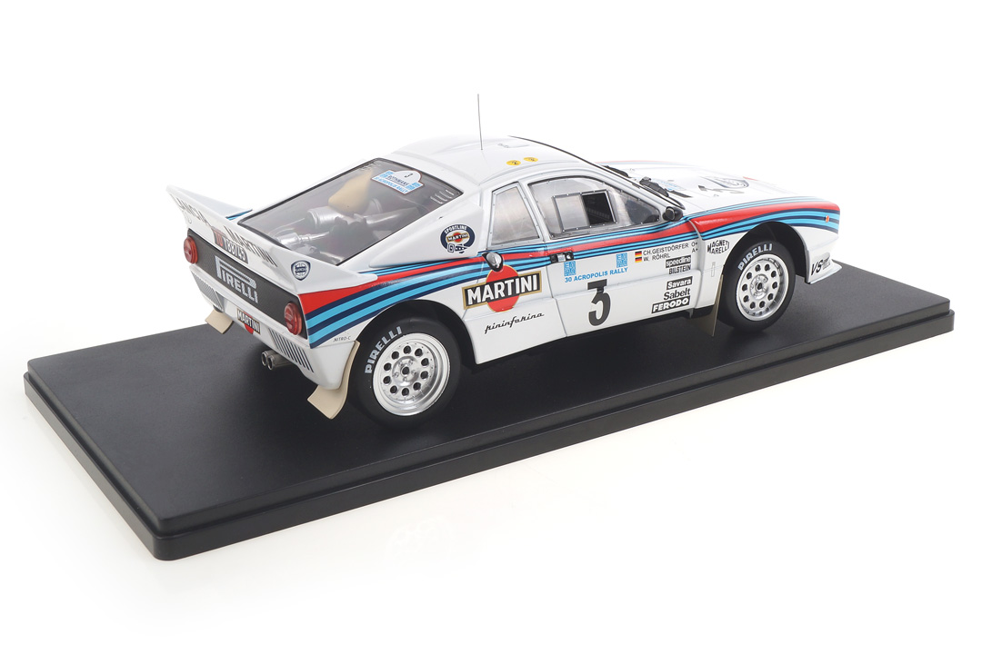 Lancia 037 Rallye Acropolis 1983 Röhrl/Geistdörfer IXO 1:18 18RMC054A Lancia 037 Rallye Acropolis 1983 Röhrl/Geistdörfer IXO 1:18 18RMC054A