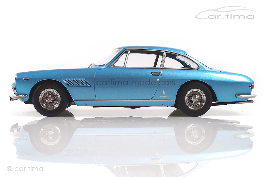 Ferrari 330 GT 2+2 1964 hellblau met. KK Scale 1:18 KKDC180423