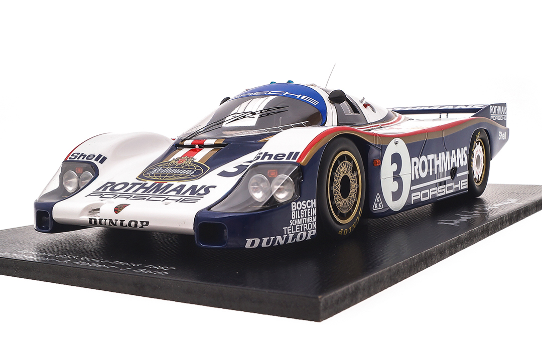 Porsche 956 L 24h Le Mans 1982 Signatur Norbert Singer inkl. Vitrine Spark 1:18 18S424SIG