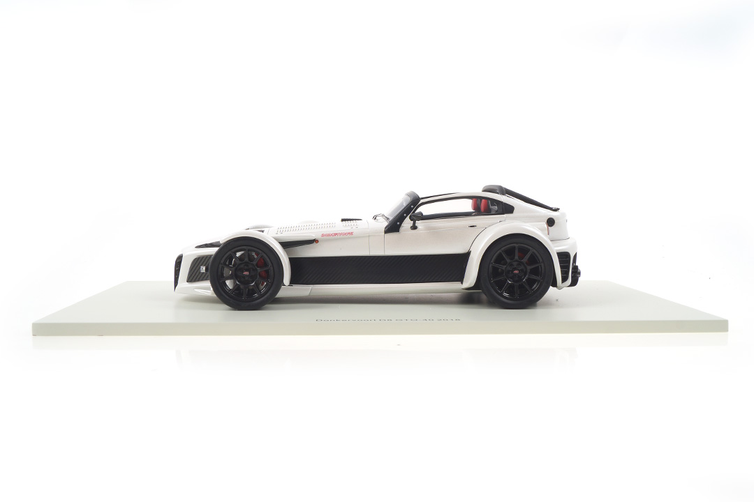Donkervoort D8 GTO-40 Anniversary weiß Spark 1:18 18S368 Donkervoort D8 GTO-40 Anniversary weiß Spark 1:18 18S368