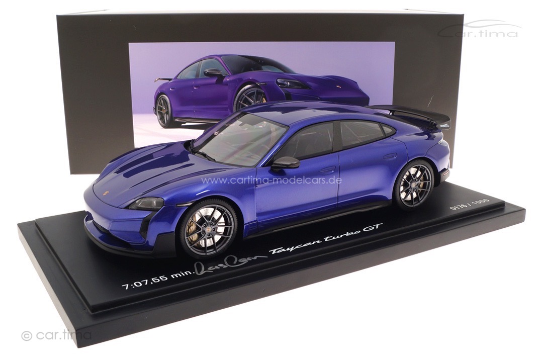 Porsche Taycan Turbo GT Rundenrekord Nordschleife Originalsignatur Lars Kern Minichamps 1:18