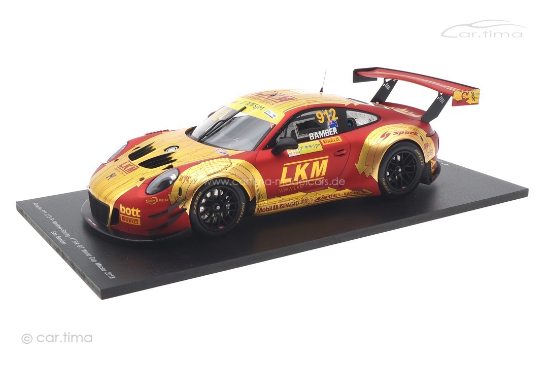 Porsche 911 GT3 R Macau 2018 Manthey Racing Earl Bamber Spark 1:18 18SA020 Porsche 911 GT3 R Macau 2018 Manthey Racing Earl Bamber Spark 1:18 18SA020