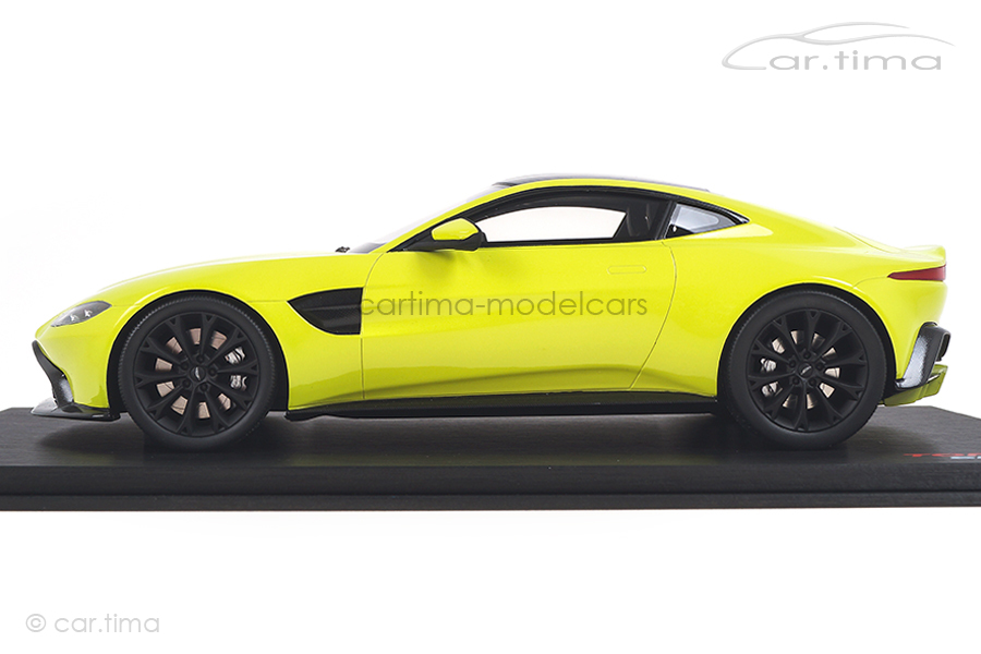 Aston Martin Vantage Lime Essence TopSpeed 1:18 TS0183 Aston Martin Vantage Lime Essence TopSpeed 1:18 TS0183