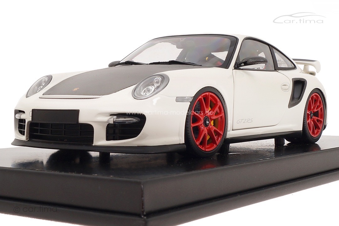 Porsche 911 (997 II) GT2 RS 2011 weiß/rote Felgen Minichamps 1:18 100069400R