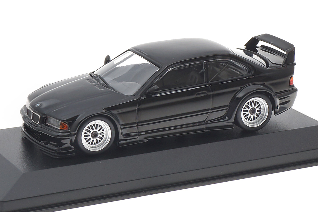 BMW M3 (E36) GTR schwarz Minichamps 1:43 940023380