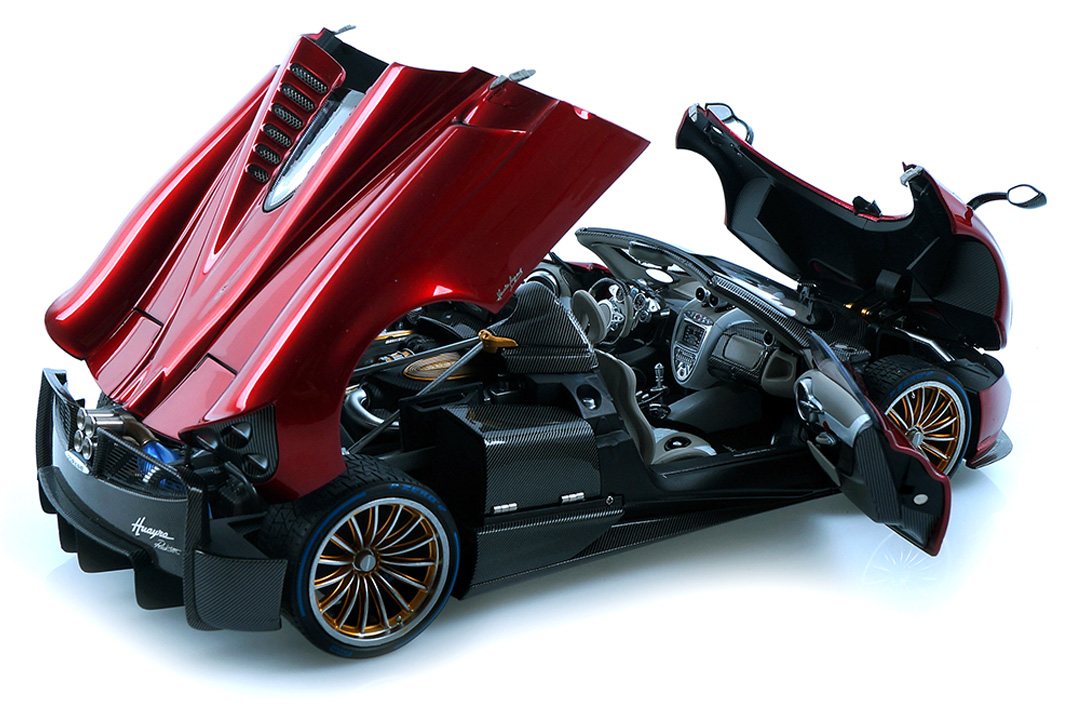 Pagani Huayra Roadster rot LCD Models 1:18 LCD18002RE