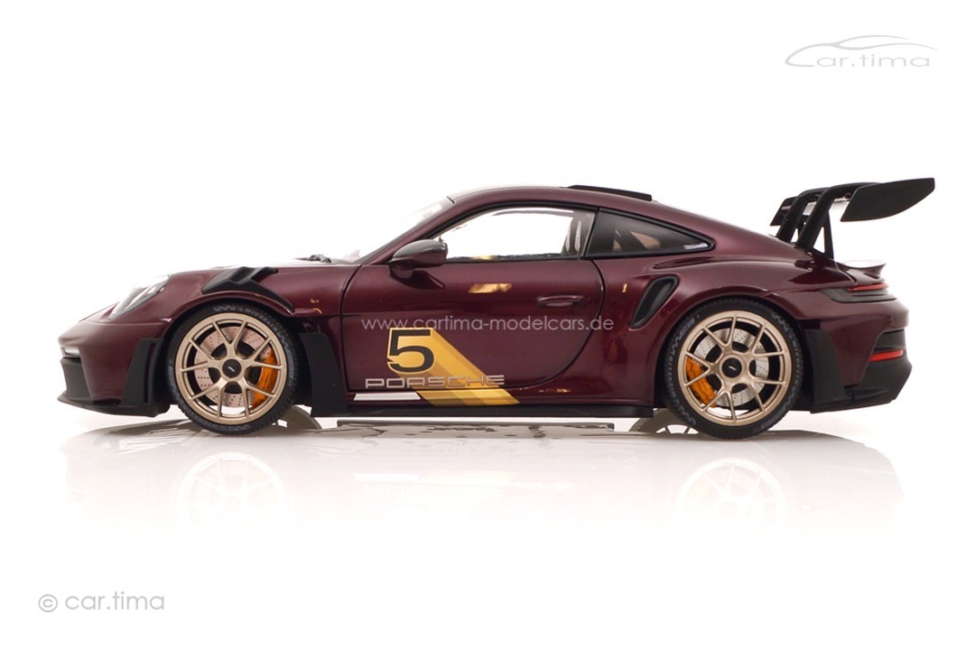 Porsche 911 (992) GT3 RS Weissach Package Amethyst met. Minichamps 1:18 110062029 Porsche 911 (992) GT3 RS Weissach Package Amethyst met. Minichamps 1:18 110062029