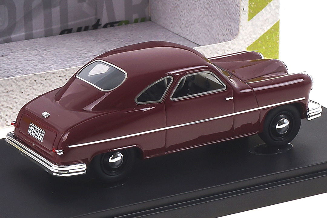 Staunau K400 rot autocult 1:43 03019 Staunau K400 rot autocult 1:43 03019