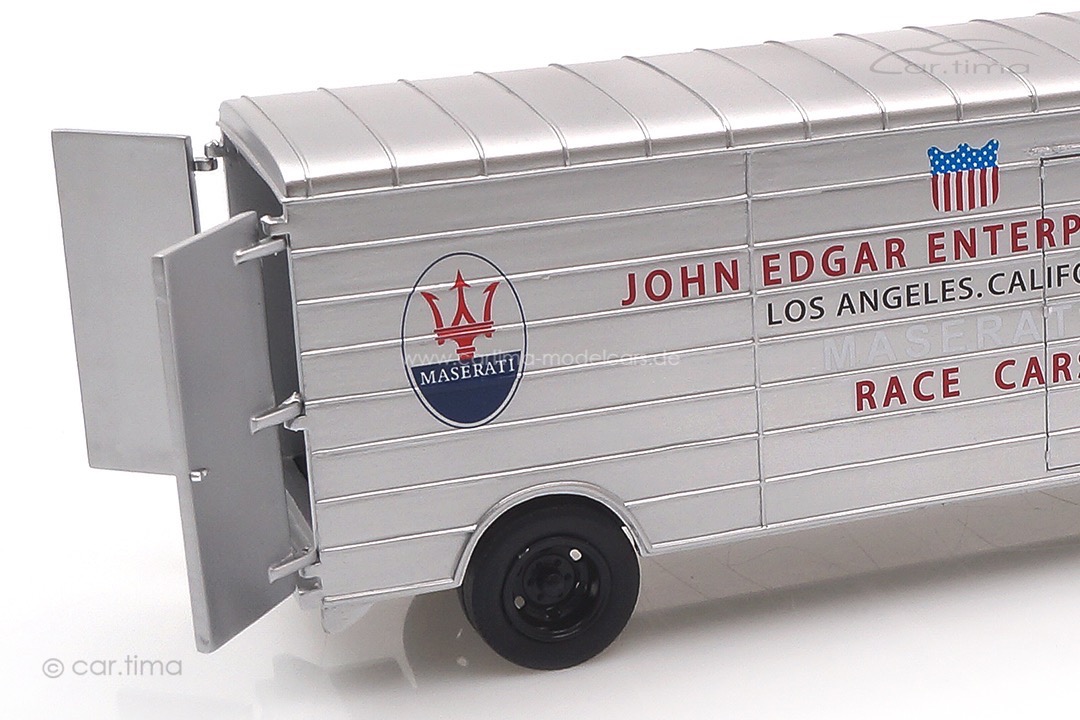 GMC Renntransporter Maserati "John Edgar Enterprises" rot/silber Schuco 1:43 450918200 GMC Renntransporter Maserati "John Edgar Enterprises" rot/silber Schuco 1:43 450918200