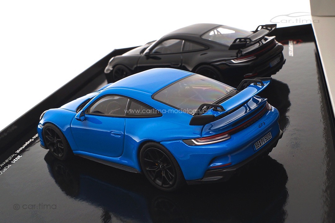 Set Porsche 911 (992) GT3 Sport Auto Supertest Nordschleife Minichamps 1:43 412069200 Set Porsche 911 (992) GT3 Sport Auto Supertest Nordschleife Minichamps 1:43 412069200