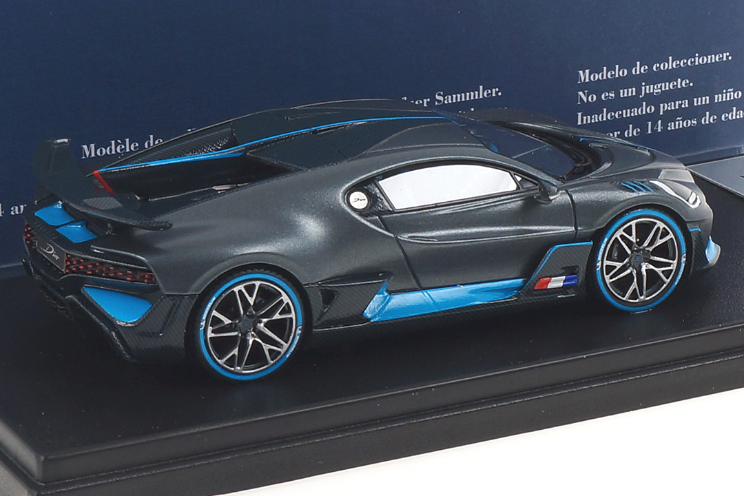 Bugatti Divo "The Quail 2018 Configuration" LookSmart 1:43 LS497A