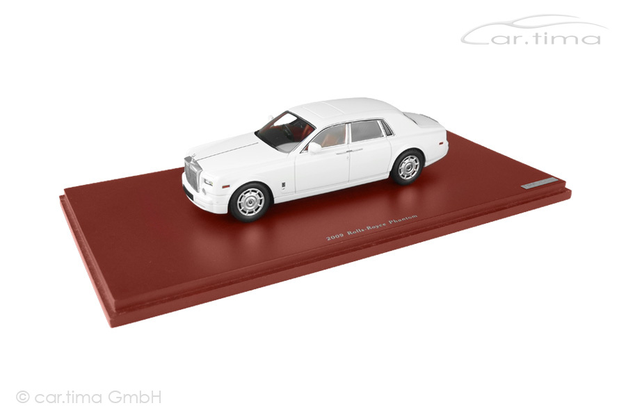 Rolls-Royce Phantom 2009 English white TSM 1:43 TSM114324
