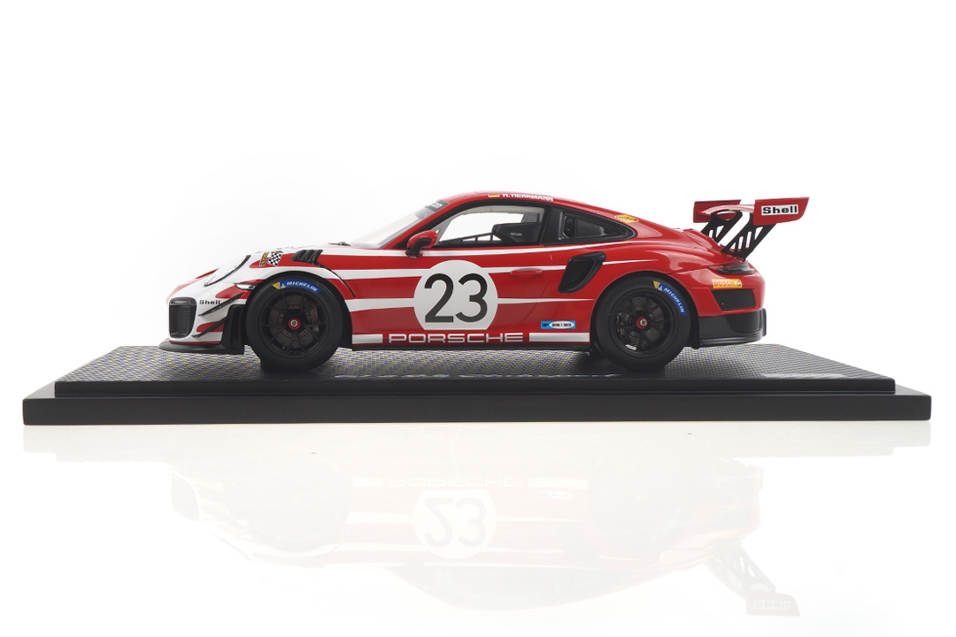Porsche 911 GT2 RS Clubsport Salzburg Design Porsche Leipzig Spark 1:18 WAXL2100004