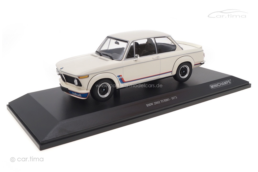 BMW 2002 Turbo 1973 weiß Minichamps 1:18 155026200 BMW 2002 Turbo 1973 weiß Minichamps 1:18 155026200