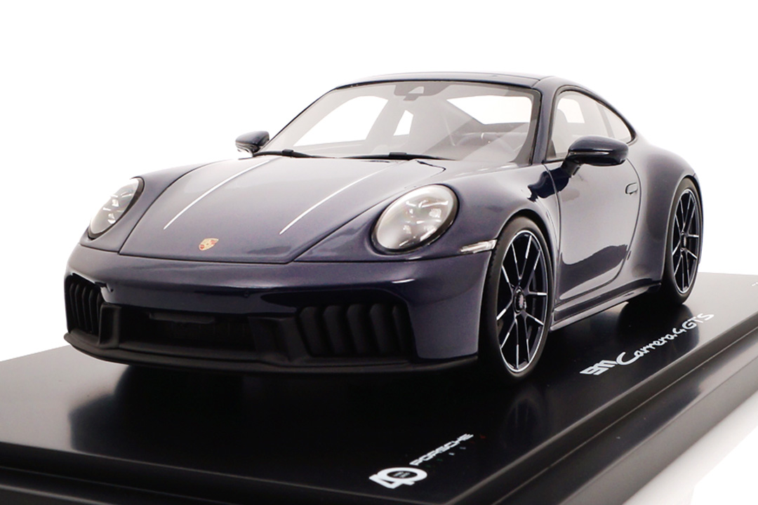Porsche 911 (992.2) Carrera 4 GTS 40 Jahre Porsche Italien Blusogno Spark 1:18 WAP0210560TGTS Porsche 911 (992.2) Carrera 4 GTS 40 Jahre Porsche Italien Blusogno Spark 1:18 WAP0210560TGTS