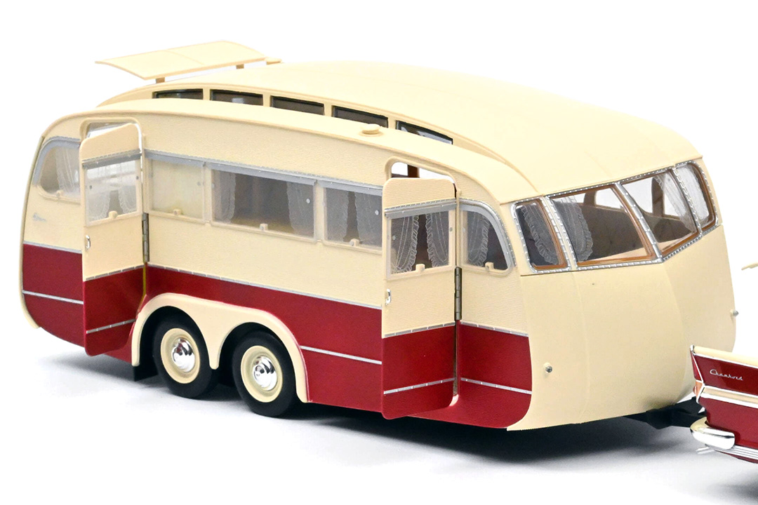 Simca Vedette Chambord 1958 mit Caravan Hénon Norev 1:18 185728 Simca Vedette Chambord 1958 mit Caravan Hénon Norev 1:18 185728