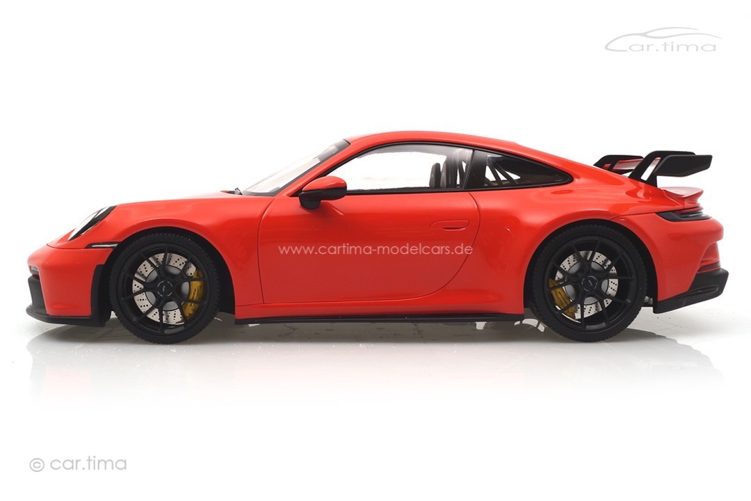 Porsche 911 (992) GT3 Lavaorange/Rad schwarz Minichamps 1:18 117069000 Porsche 911 (992) GT3 Lavaorange/Rad schwarz Minichamps 1:18 117069000