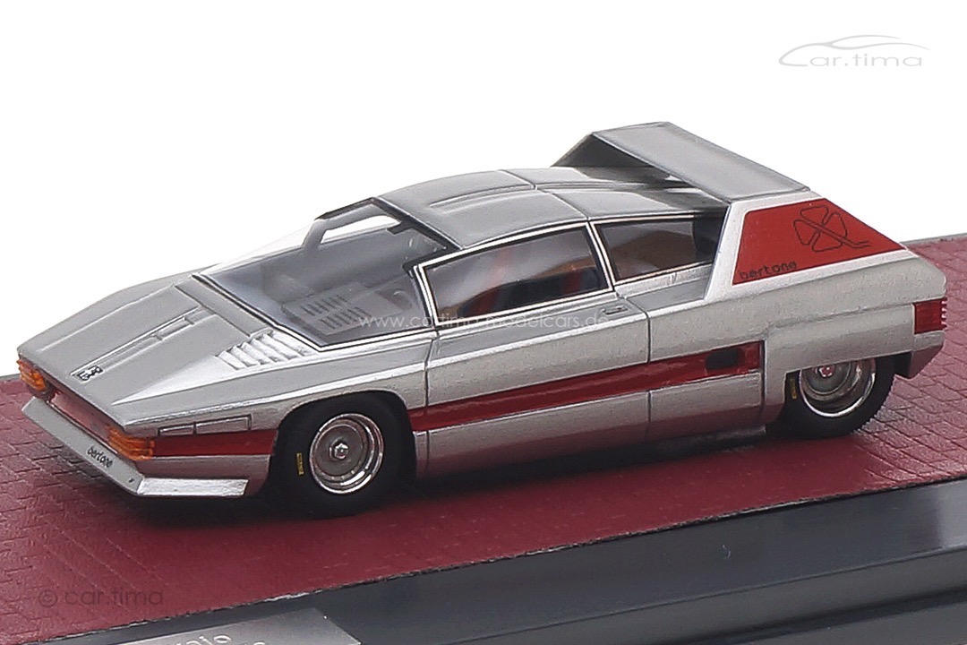 Alfa Romeo Navajo Bertone Concept 1976 silber Matrix 1:43 MX50102-121