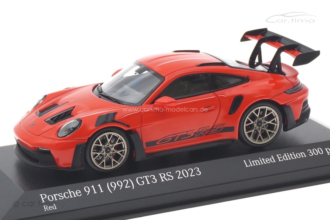 Porsche 911 (992) GT3 RS Weissach Paket rot/Rad gold Minichamps 1:43 413062105 Porsche 911 (992) GT3 RS Weissach Paket rot/Rad gold Minichamps 1:43 413062105