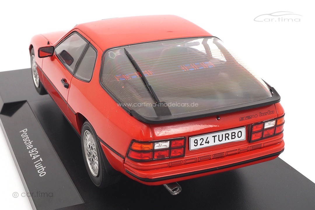 Porsche 924 Turbo Indischrot MCG 1:18 MCG18195
