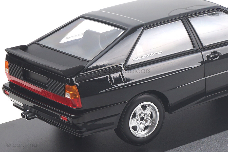 Audi Quattro 1980 schwarz Minichamps 1:18 155016121 Audi Quattro 1980 schwarz Minichamps 1:18 155016121